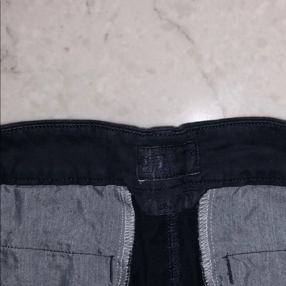 Shorts - Picture 3 of 3